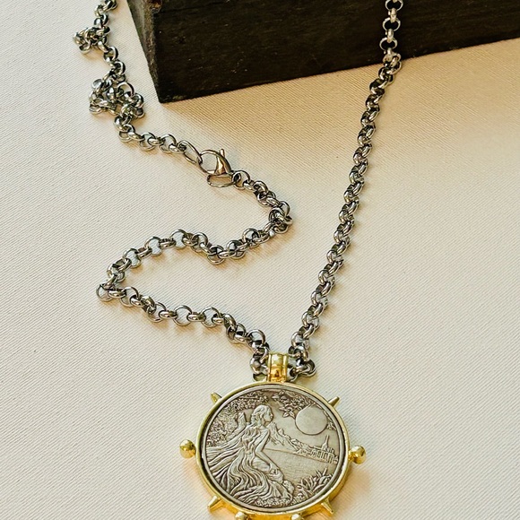 Coin necklace, Elegant Silver and Gold Pendant Necklace - Picture 7 of 8